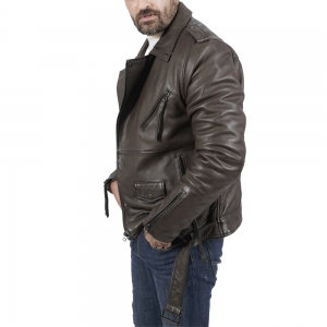 Leather Jackets in Canada: A Buyer's Guide to Finding Quality and Style